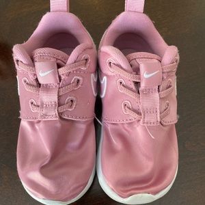 Nike toddler girl shoes